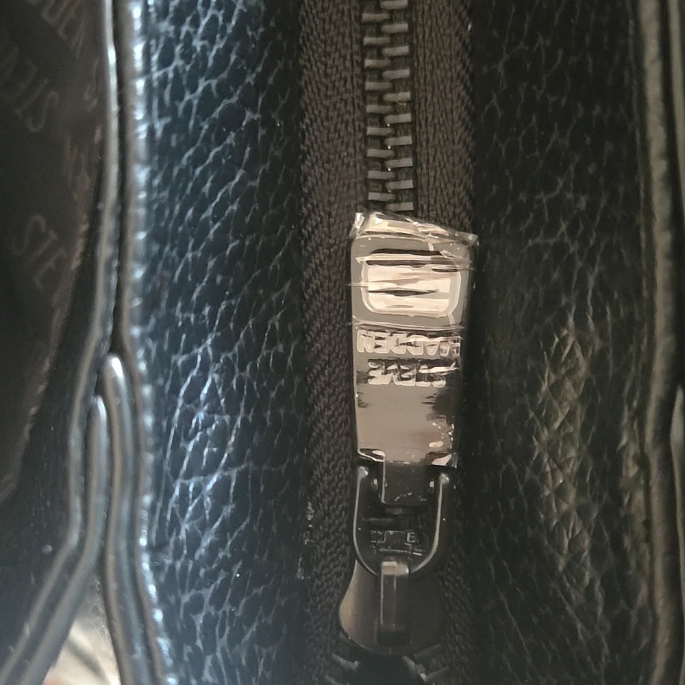 Steve Madden BShiloh  Black/Black Tote with Mini Pouch - Picture 9 of 13